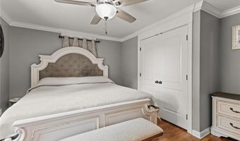 33 Fairhaven Rd, Cumberland, RI 02864