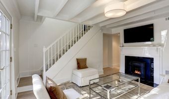 3522 P St NW, Washington, DC 20007