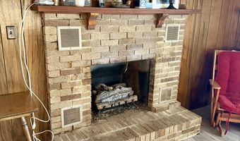 36 Lamb Farm Rd, Baileyville, ME 04694