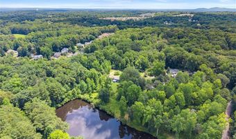 185 Lee Path, Acworth, GA 30102