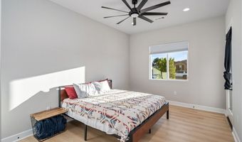 12961 Davona Dl, Apple Valley, CA 92308