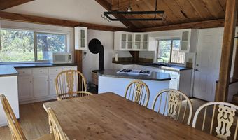 12142 Burns-Izee Rd, Seneca, OR 97873