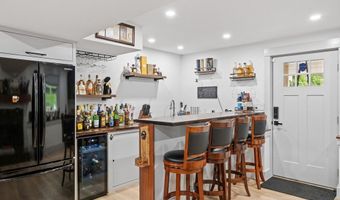 18 Rodman Rd, Ashland, MA 01721