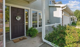 2100 Meadow Chase Ln 607, Des Moines, IA 50320