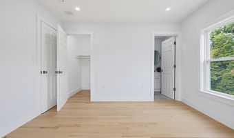 358 W Main St, Avon, MA 02322