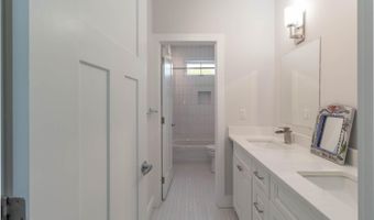 8804 WISSAHICKON Ave, Philadelphia, PA 19128