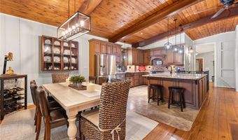 5966 Nachoochee Trl, Flowery Branch, GA 30542