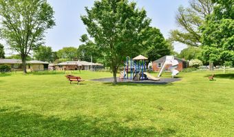 1910 Ivy Dr, Anderson, IN 46011