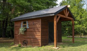 1200 Rocky Ridge Rd, Amsterdam, NY 12010