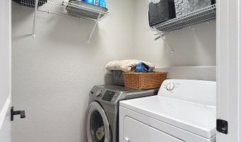 39 Harmony St, Buffalo, WY 82834