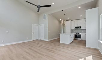 7 Embleton Dr, Bella Vista, AR 72714