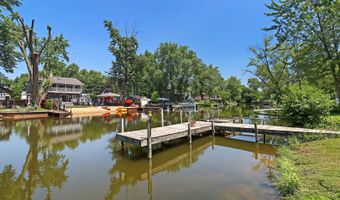 26377 W Marie Ave, Antioch, IL 60002