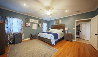 330 River Oaks Dr, Bainbridge, GA 39817