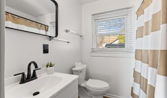 1318 5th St, Altavista, VA 24517