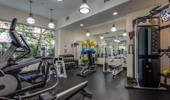820 N POLLARD St 801, Arlington, VA 22203