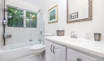 235 White Deer Rocks Rd Guest House, Woodbury, CT 06798