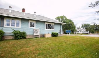 875 Hammond St, Bangor, ME 04401