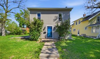 912 Greene St, Adel, IA 50003