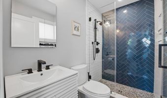 115 9TH St, Beach Haven, NJ 08008