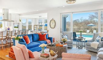 1048 Ocean Rd, Narragansett, RI 02882