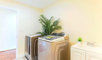 7313 BYRNELEY Ln, Annandale, VA 22003