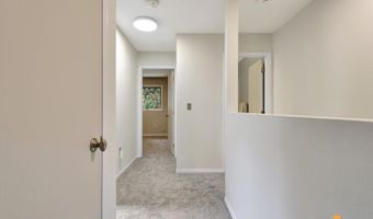 7676 Snow View Dr, Anchorage, AK 99507
