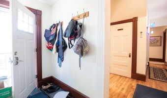 293 State St, Bangor, ME 04401