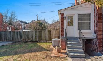 2100 27TH St S, Arlington, VA 22206