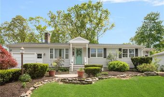 37 Charles St, Barrington, RI 02806