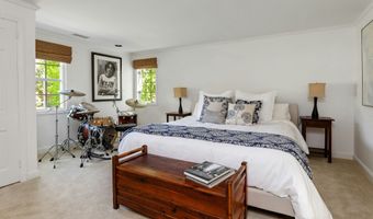 58 Knollwood Ln, Darien, CT 06820