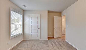 212 Station Overlook Dr, Auburn, GA 30011