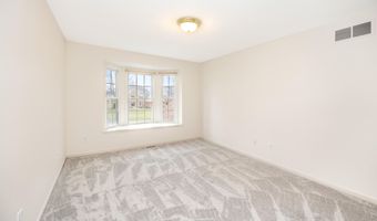 5521 Lohr Lake Dr, Ann Arbor, MI 48108