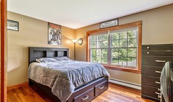 216 Wood Ln, Alburgh, VT 05440