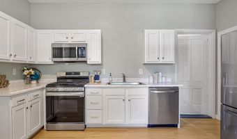 1734 Seminary St, Alton, IL 62002