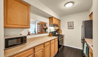 26 Glenview Dr 26, Cromwell, CT 06416