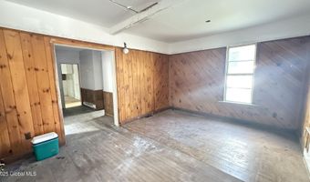 62 Glen Ave, Amsterdam, NY 12010