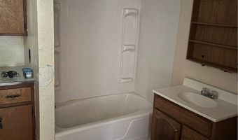 211 W 58th St, Ashtabula, OH 44004