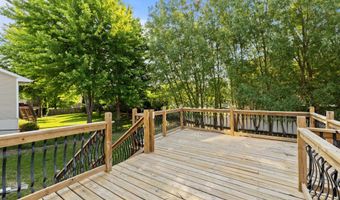 1002 Poe Ave, Ames, IA 50014