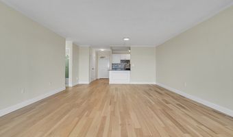 8 Whittier Pl 22B, Boston, MA 02114