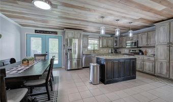 122 Shake Rag Cir NW, Adairsville, GA 30103