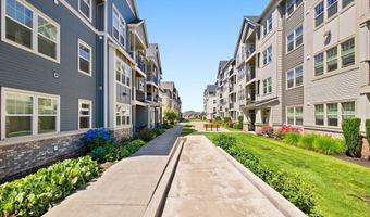 17149 SW SNOWDALE St, Beaverton, OR 97007