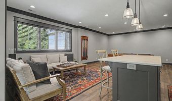547 Roundtree Dr NE, Ada, MI 49301
