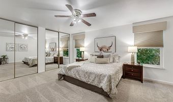 713 Barham Down Dr, Ballwin, MO 63011