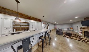 5962 Deer Hollow Rd, Auburn, IN 46706