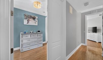 6407 MAYRA SHORES Ln, Apollo Beach, FL 33572