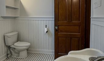 165 E MOUNT PLEASANT Unit 2Nd Floor 2Nd Floor, Ambler, PA 19002