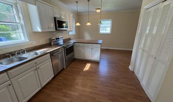 200 S Calhoun St, Bishopville, SC 29010