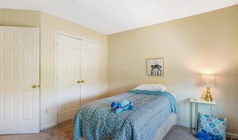 7044 FIELDHURST Ct, Alexandria, VA 22315