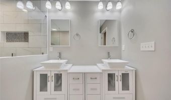 781 Grist Mill Dr E, Acworth, GA 30101