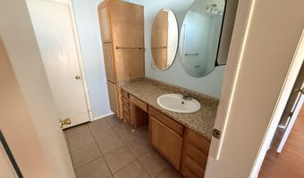 995 E Sonora Verde Dr, Benson, AZ 85602